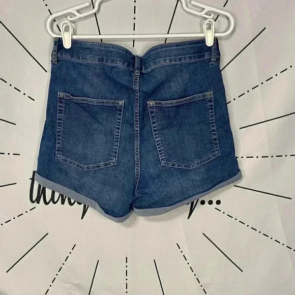 H&M Divided High Waist Cuff Denim Shorts - Picture 4 of 6